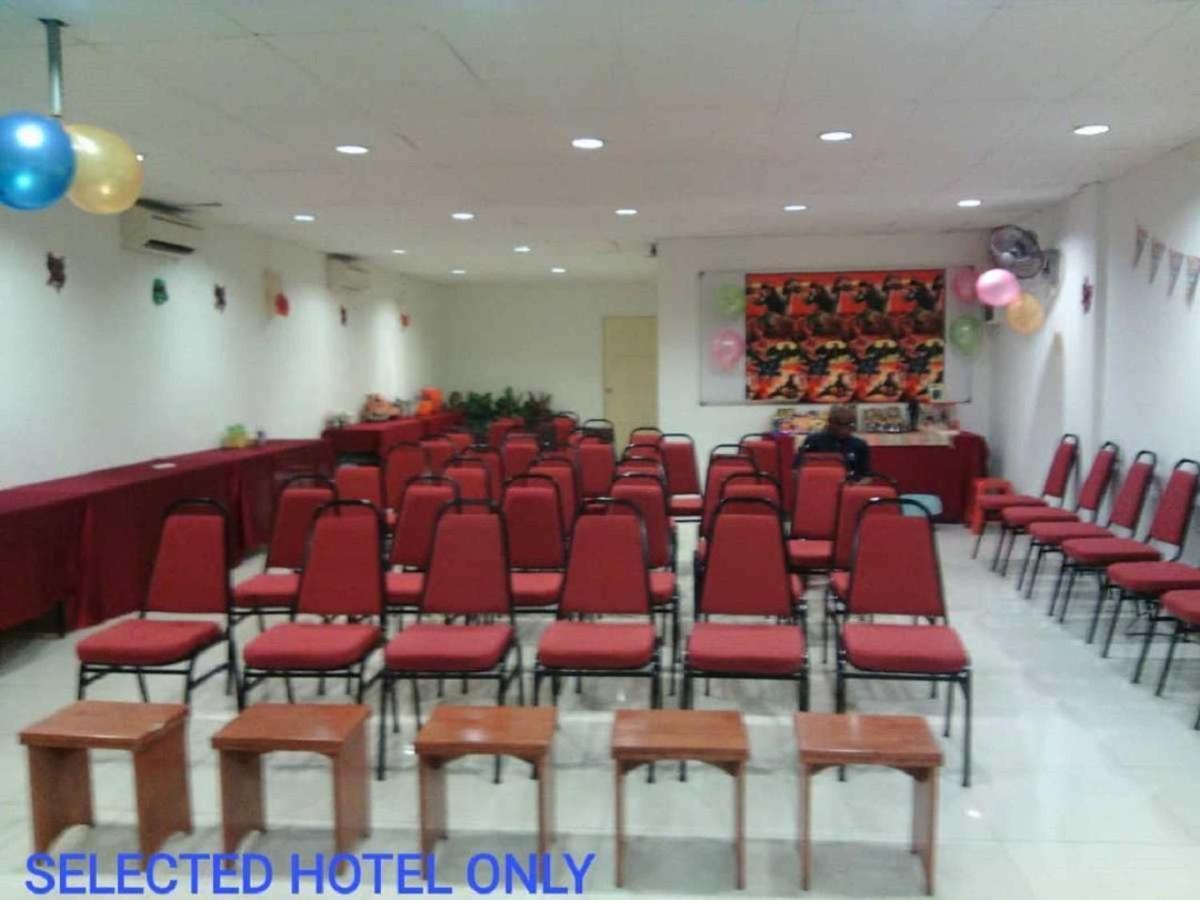 Sun Inns Hotel Cheras - Balakong Экстерьер фото